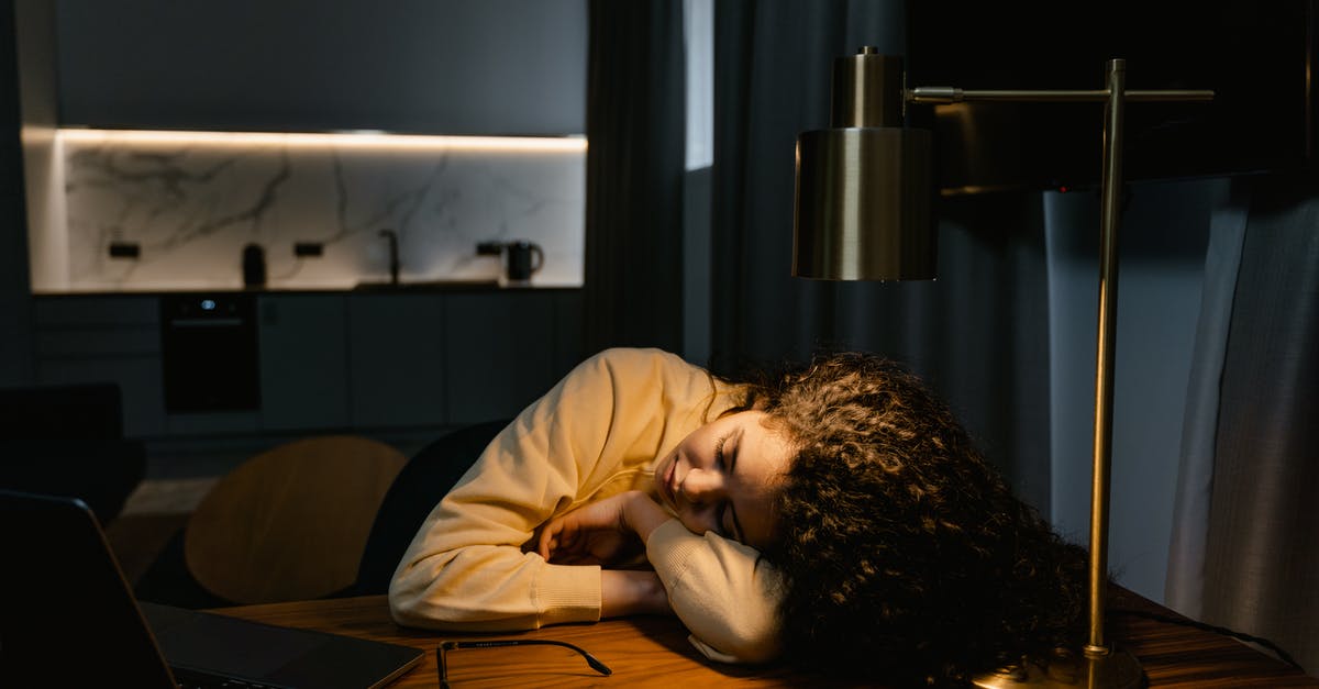 1.17 Custom Model Data Not Working - Man in Gray Long Sleeve Shirt Lying on Bed 1.17 Custom Model Data Not Working - Man in Gray Long Sleeve Shirt Lying on Bed