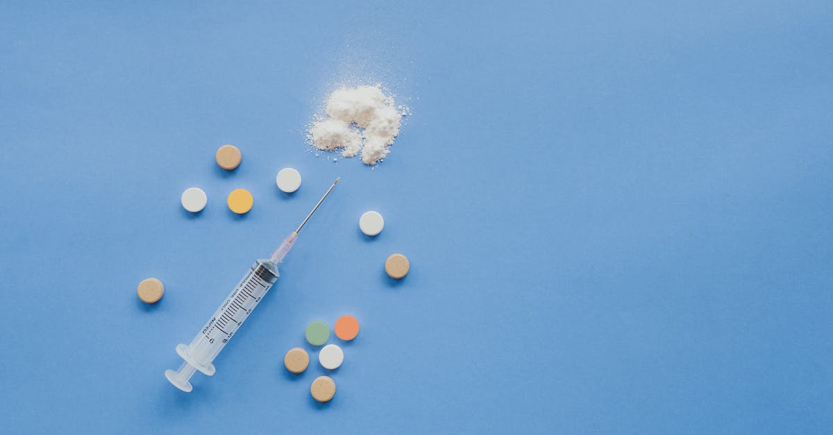 Abuse a certain encounter to prevent Kivan from leaving - Top view of syringe with pills Abuse a certain encounter to prevent Kivan from leaving - Top view of syringe with pills
