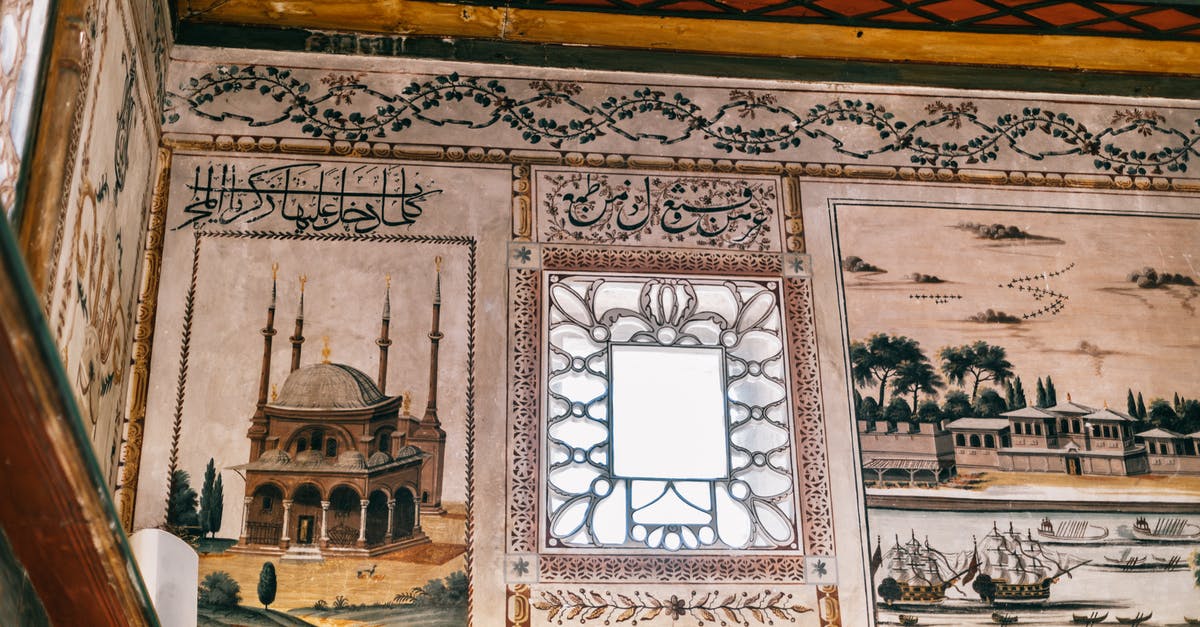 Are all glitches from the original games still present on the NES Classic Mini? - Ornamental walls of medieval palace against