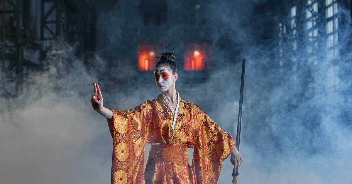 Are there any characters in the Japanese edition, other than Kain and Tyro, that can use Axes? - A Woman in a Kimono Holding a Sword
