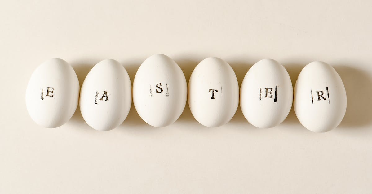 Are there any easter eggs in minecraft? [duplicate] - 3 White Eggs on White Surface