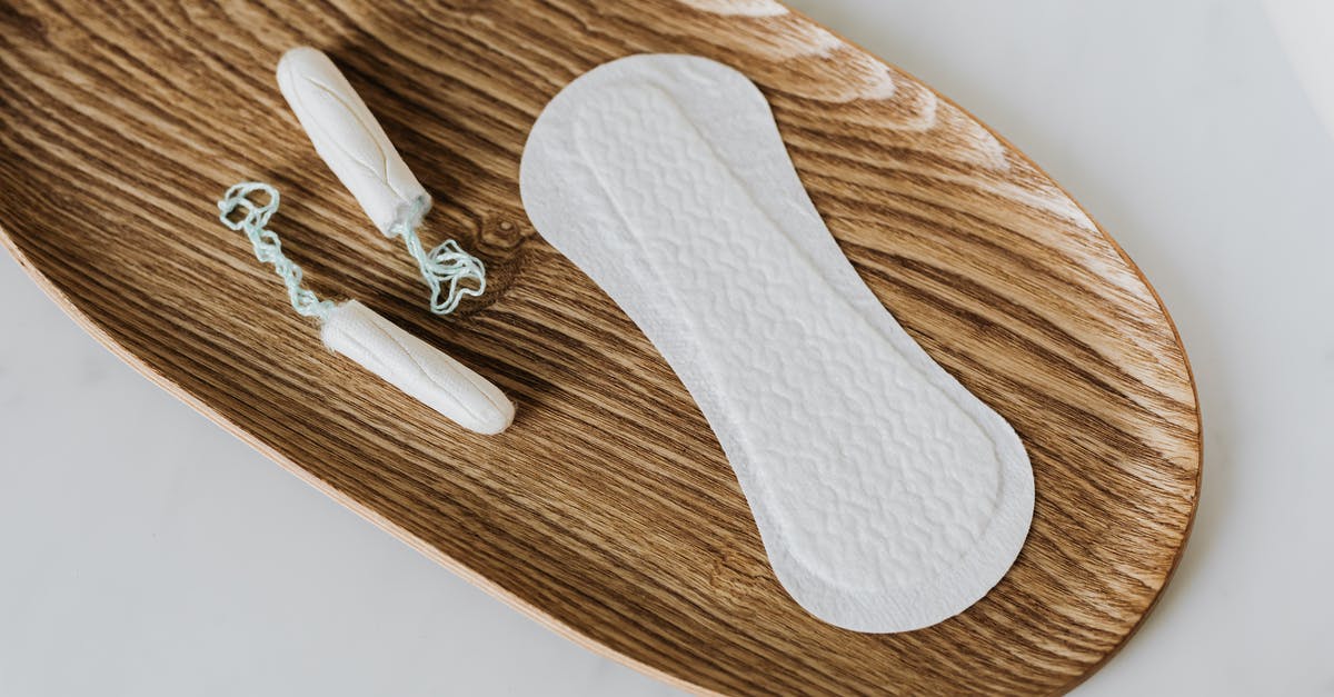 Armor Stand name is set but not detected by /testfor - Products of personal hygiene for women on wooden stand