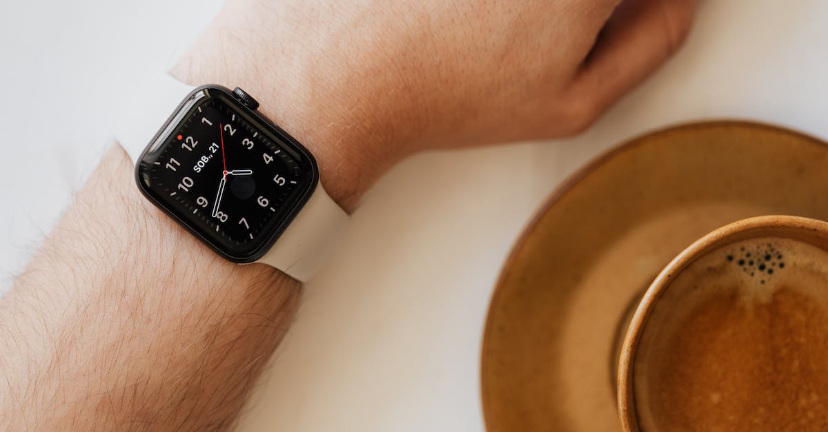 At what time do the dailies refresh in Skyforge? - Smart watch on wrist of man drinking coffee At what time do the dailies refresh in Skyforge? - Smart watch on wrist of man drinking coffee