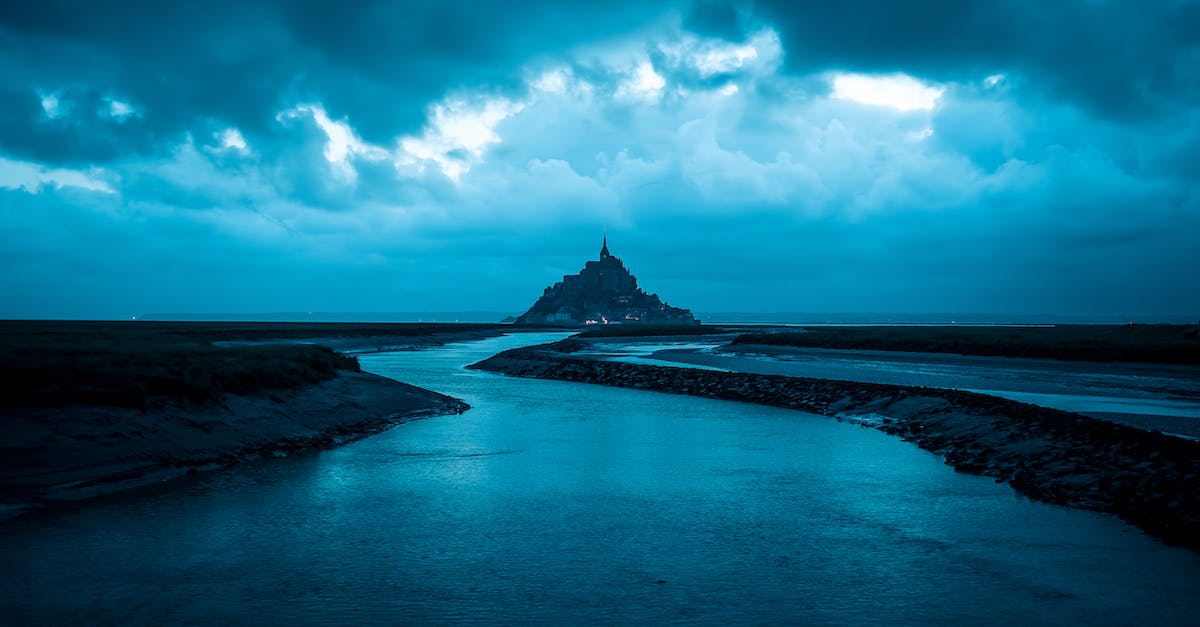 Batman Arkham City Augmented Reality (PC) - Blue Sea Under Blue Sky Batman Arkham City Augmented Reality (PC) - Blue Sea Under Blue Sky