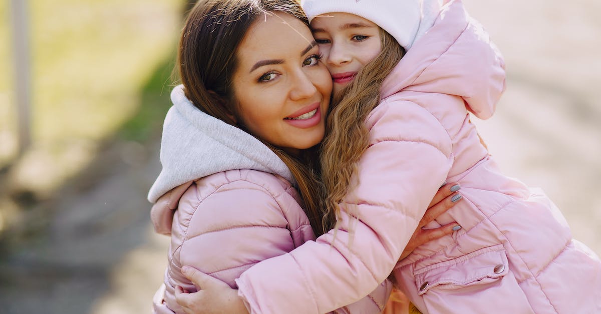 Being the only support , should I ward top and bot lanes at the same time? - Happy mother and daughter embracing in spring in park