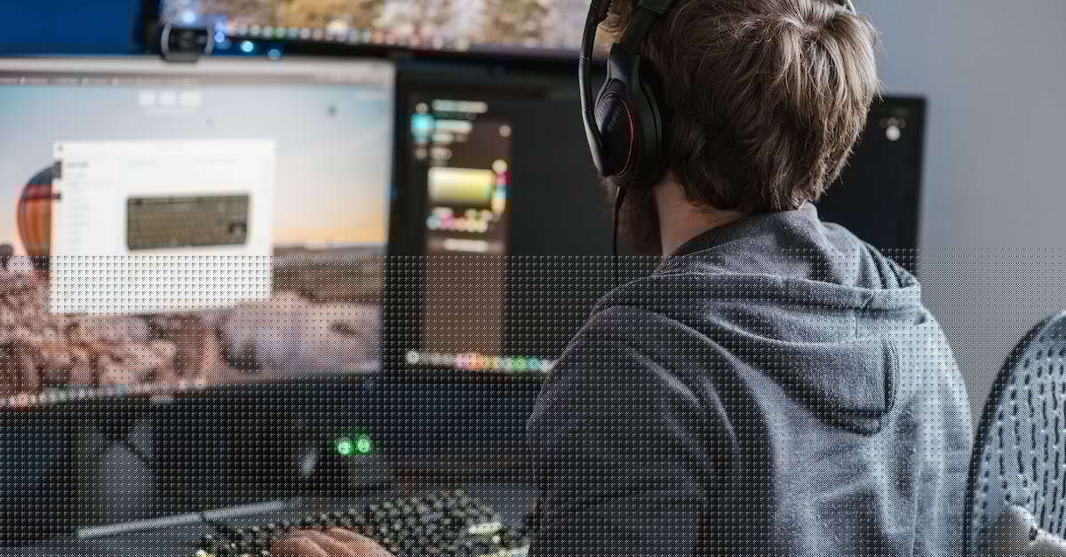 Bind a key for multiple units to use the same spell - Unrecognizable man working on computer at home