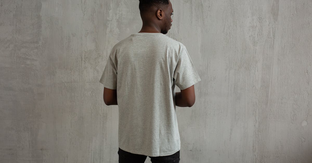 Bloodskal Barrow won't appear - Black man in t shirt and jeans in studio