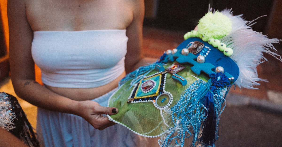 Borderlands 2 op leveling - Woman in White Tube Top