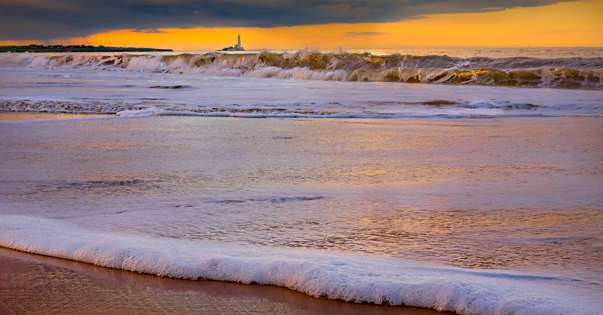 Breaking 2 blocks with each click? - Waves Breaking on the Shore and a Lighthouse in Distance Breaking 2 blocks with each click? - Waves Breaking on the Shore and a Lighthouse in Distance