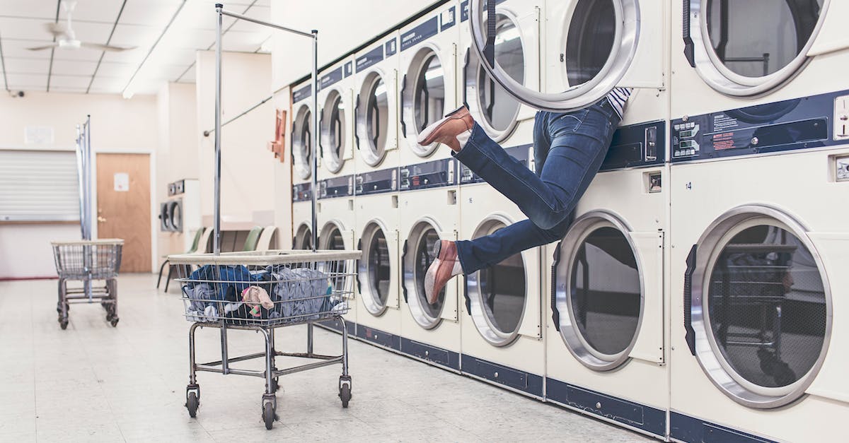 Caed Nua - People seeking employment - White Front-load Clothes Washer and Dryers