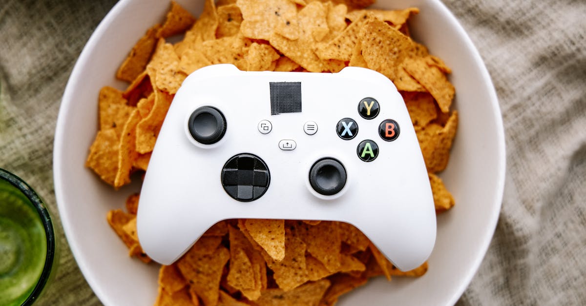 Call of Duty Advanced Warfare Controller Lag - White and Black Remote Control