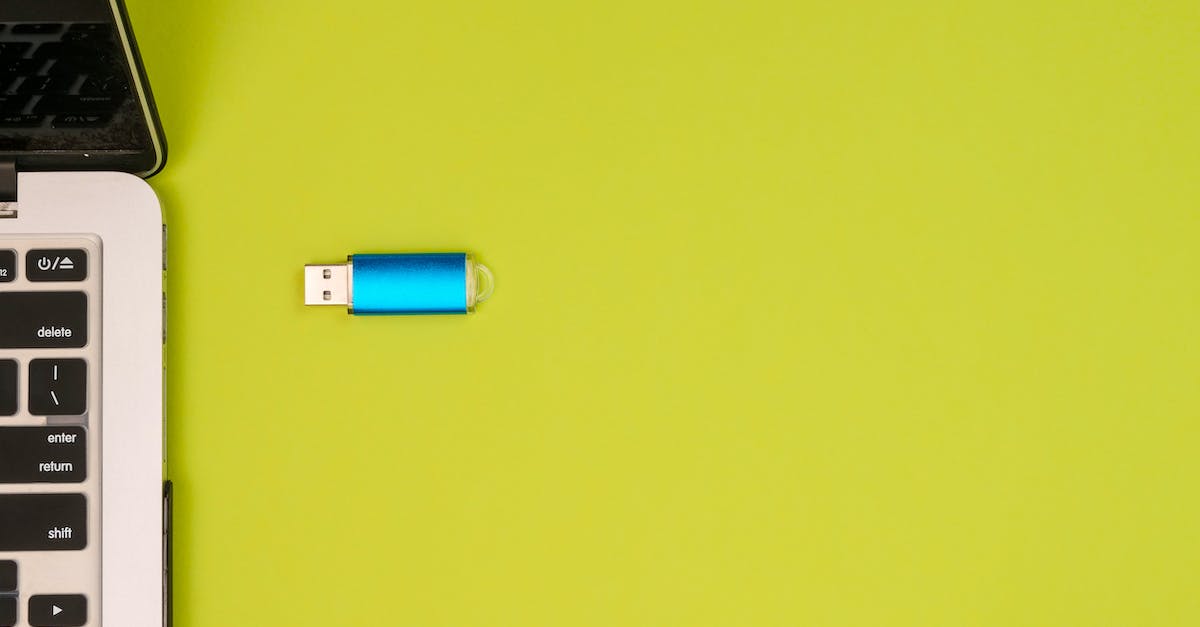 Can't calibrate generic usb gamepad right thumb - A Blue and Silver Universal Serial Bus on Yellow Surface Can't calibrate generic usb gamepad right thumb - A Blue and Silver Universal Serial Bus on Yellow Surface
