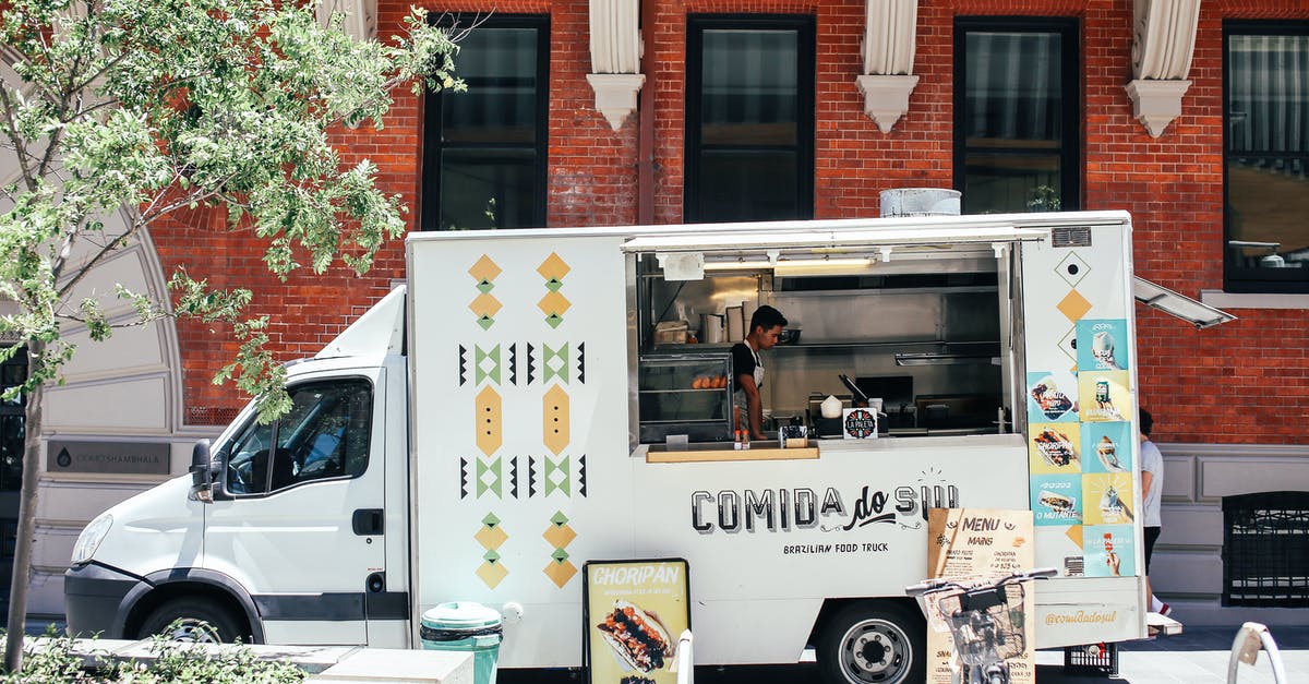 Can't choose first pokémon in Pokémon-GO - Food truck parked on street Can't choose first pokémon in Pokémon-GO - Food truck parked on street