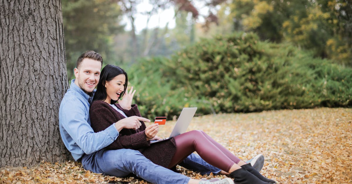 Can't destroy crates in the level pointed by card radar - Couple Sitting Near Tree Trunks Can't destroy crates in the level pointed by card radar - Couple Sitting Near Tree Trunks