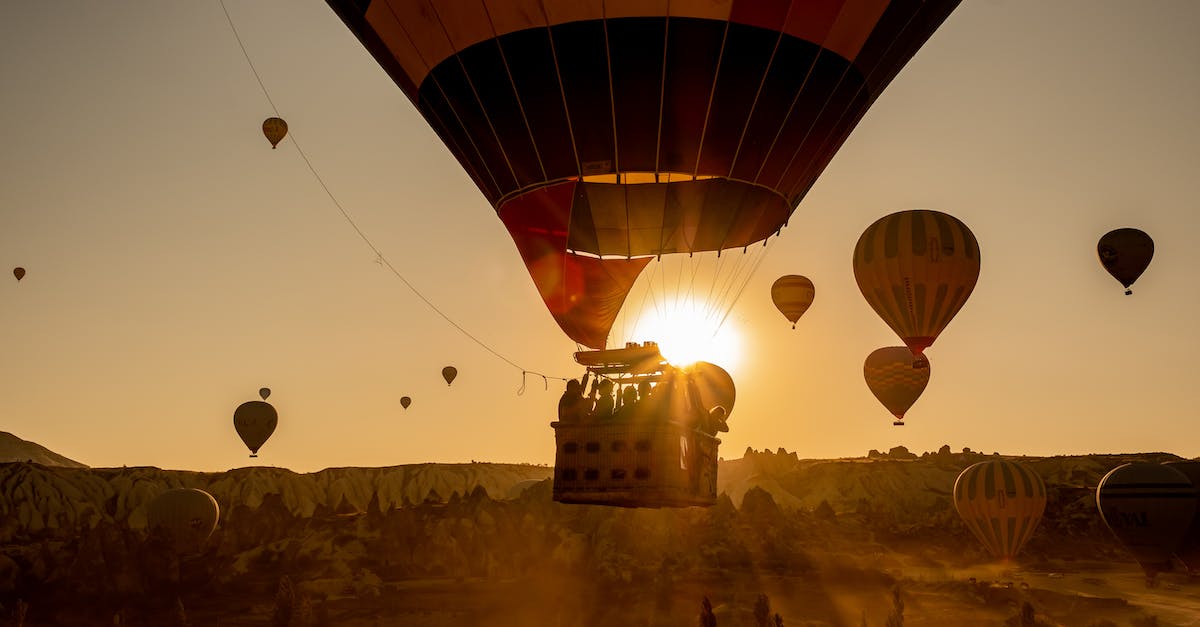 Can't get to airship - Hot Air Balloons in Mid Air during Golden Hour