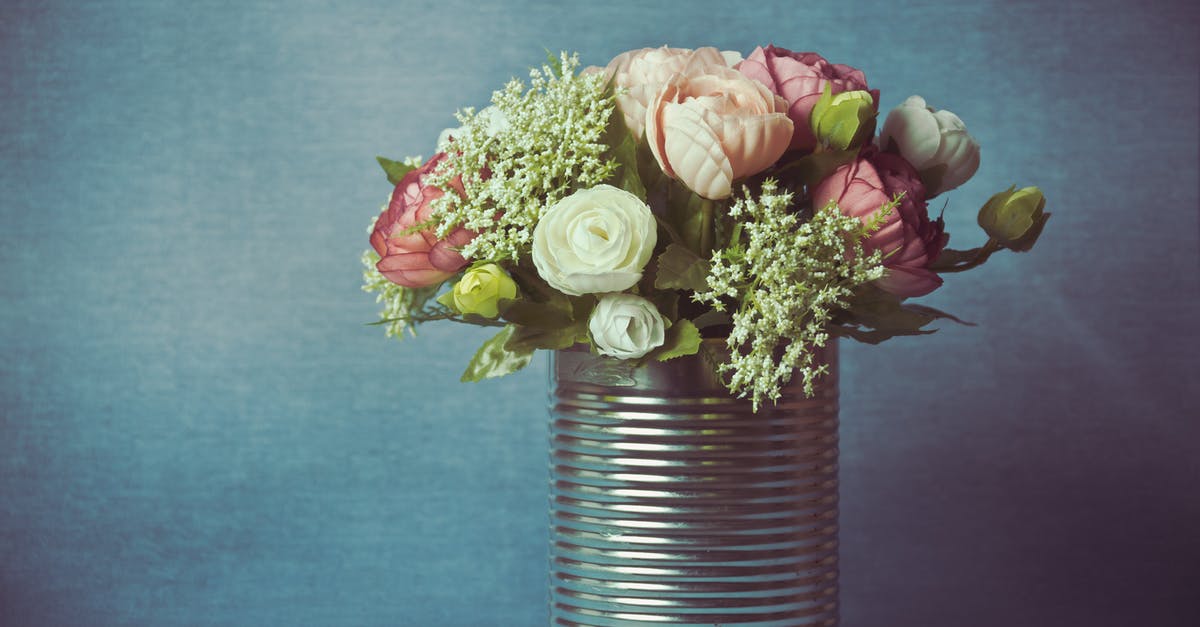 Can a 'chance to catch' percentage be calculated with the color of the circle? - Photo of Bouquet Of Flowers In Can