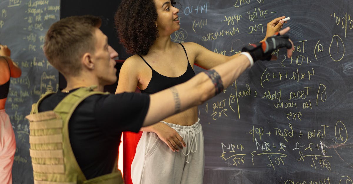 Can a Support class soldier have a total of 8 medikit uses? - Man and Woman Kissing in Front of Chalk Board