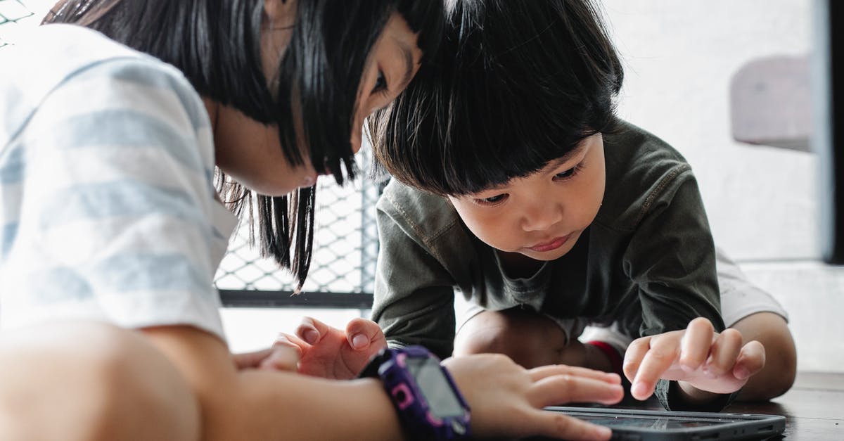 Can I host a Terraria server on my iPad then play it on a PC? - Kids Playing on Their Tablet