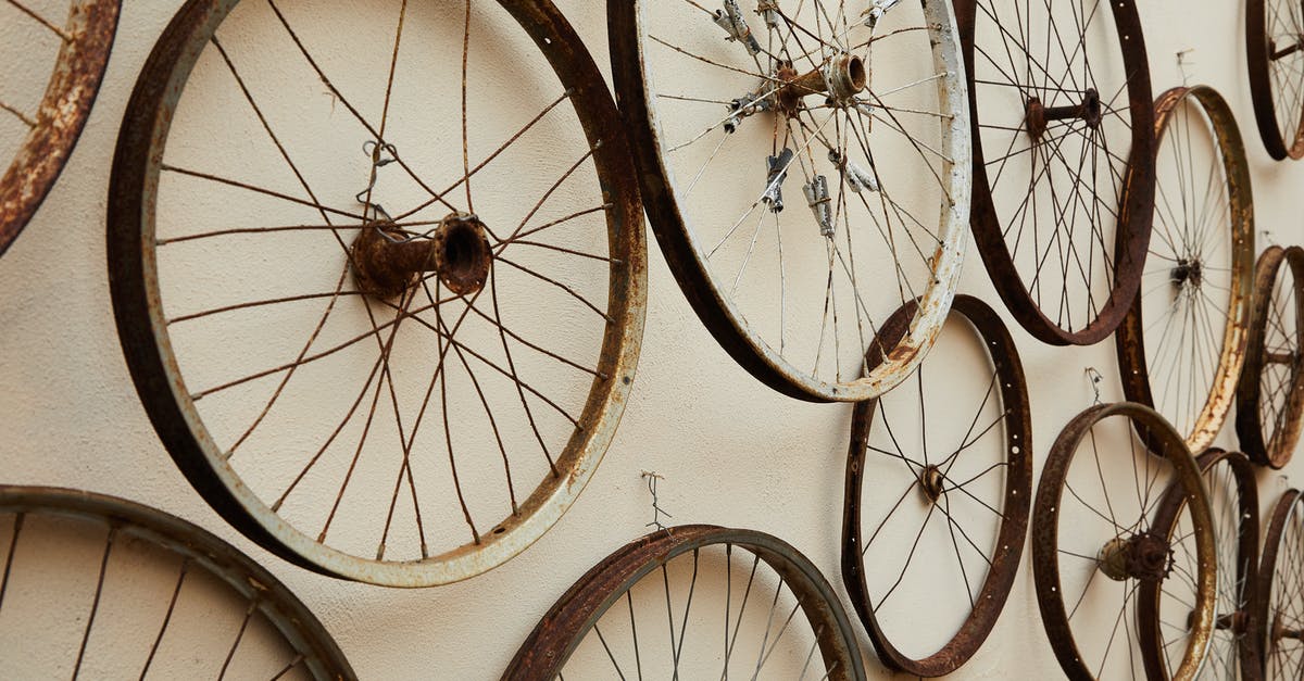 Can I swap round a built wall in Rust from soft side to hard side? - Spoke wheels hanging on wall