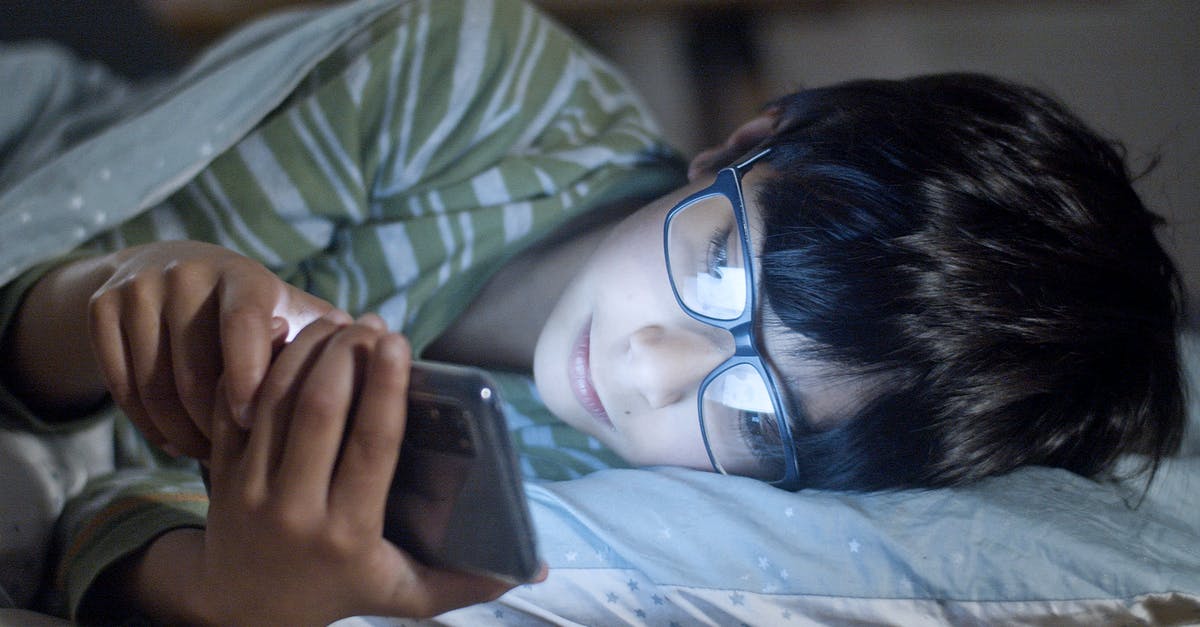 Can I use a Lantern of Shadows at the same time as Blade Hands or alternate forms? - Boy in Black Framed Eyeglasses Lying on Bed Can I use a Lantern of Shadows at the same time as Blade Hands or alternate forms? - Boy in Black Framed Eyeglasses Lying on Bed