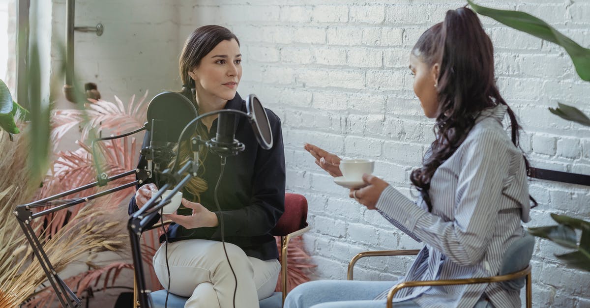 Can only a Minuteman interact with the radio transmitter? - Female journalist having interview with black woman Can only a Minuteman interact with the radio transmitter? - Female journalist having interview with black woman