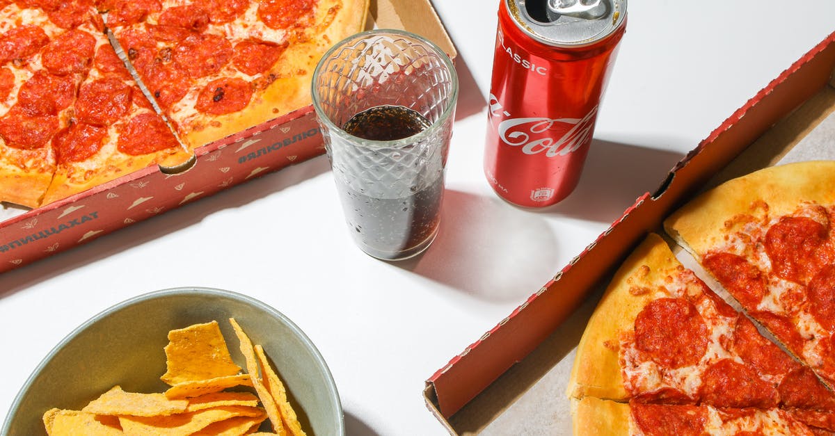 Can slimes spawn on glass? - Coca Cola Can Beside Clear Drinking Glass