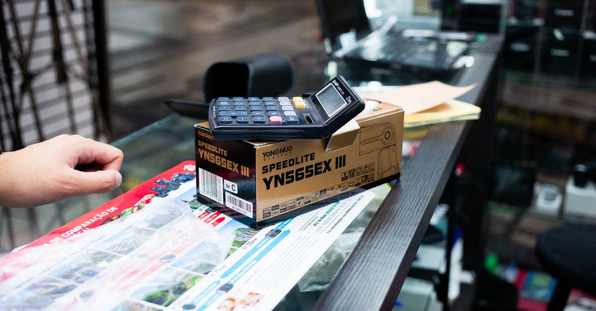 Can the flashlight be recharged before it starts flickering? - Black and Silver Flip Phone on Brown Wooden Table Can the flashlight be recharged before it starts flickering? - Black and Silver Flip Phone on Brown Wooden Table