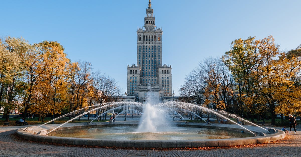 Can water from an overflowing fountain fall through holes in the floor? - The Facade of the Palace of Culture and Science Can water from an overflowing fountain fall through holes in the floor? - The Facade of the Palace of Culture and Science