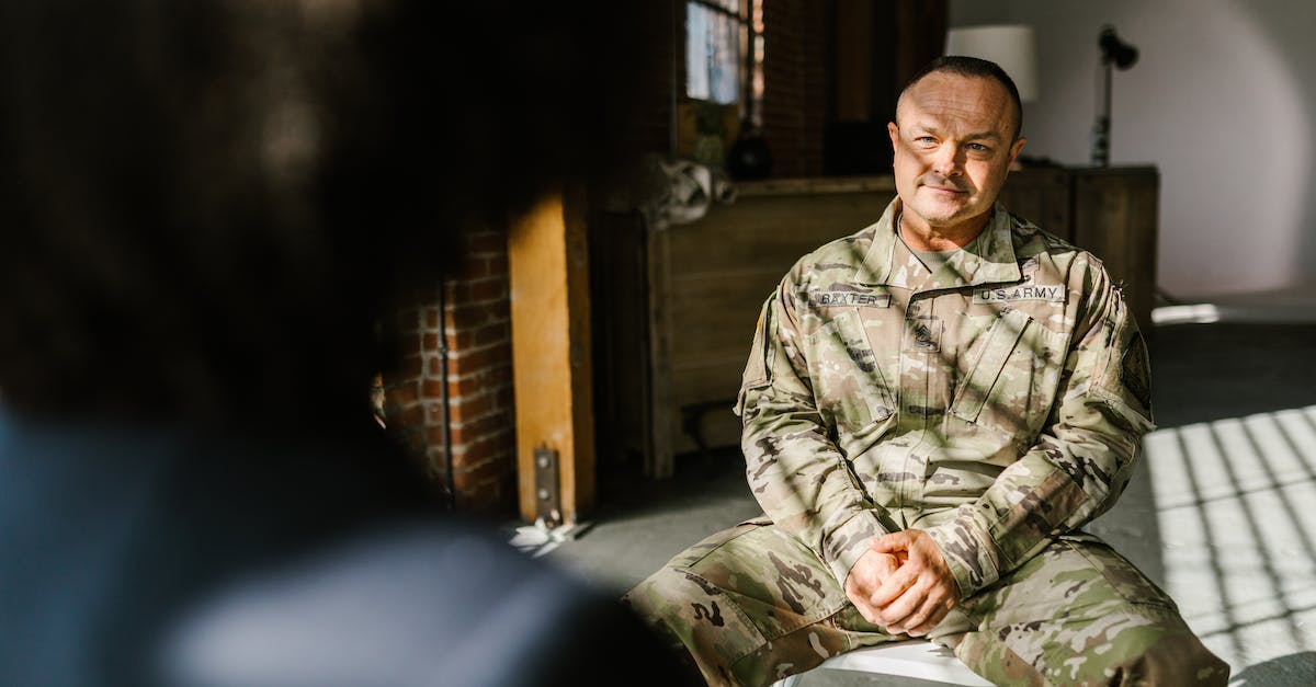 Can you freeze a hero if there is no health loss? - Photo of Soldier Listening to a Psychologist