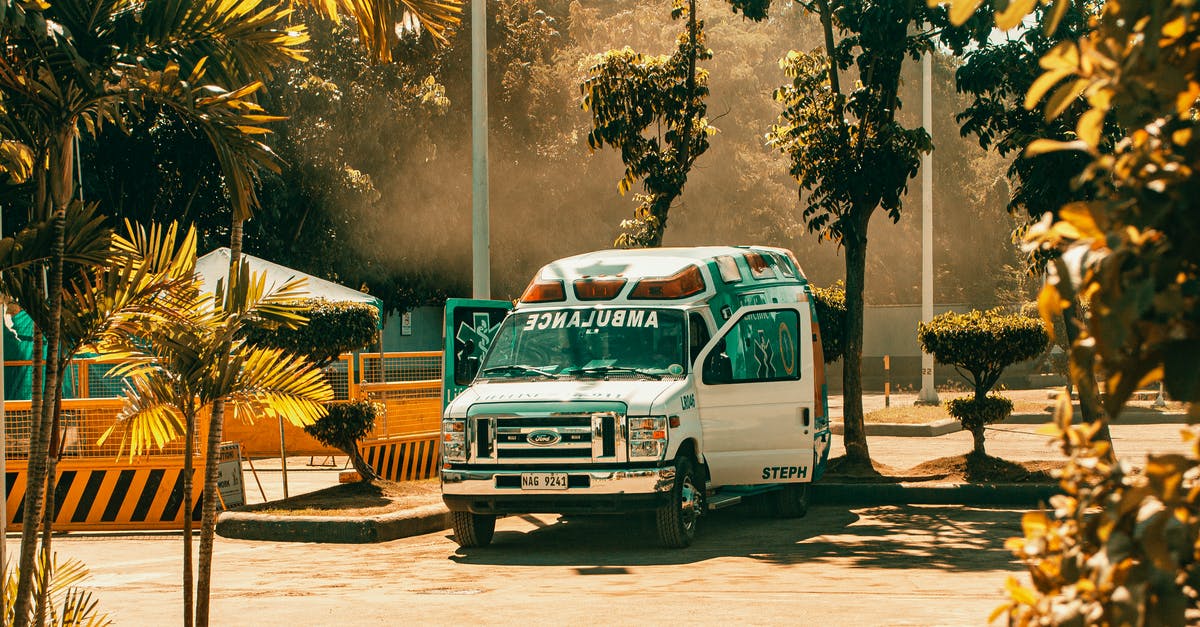 Car stuck in GTA 5 first mission - Photo of Ambulance Parked in Parking Lot Car stuck in GTA 5 first mission - Photo of Ambulance Parked in Parking Lot