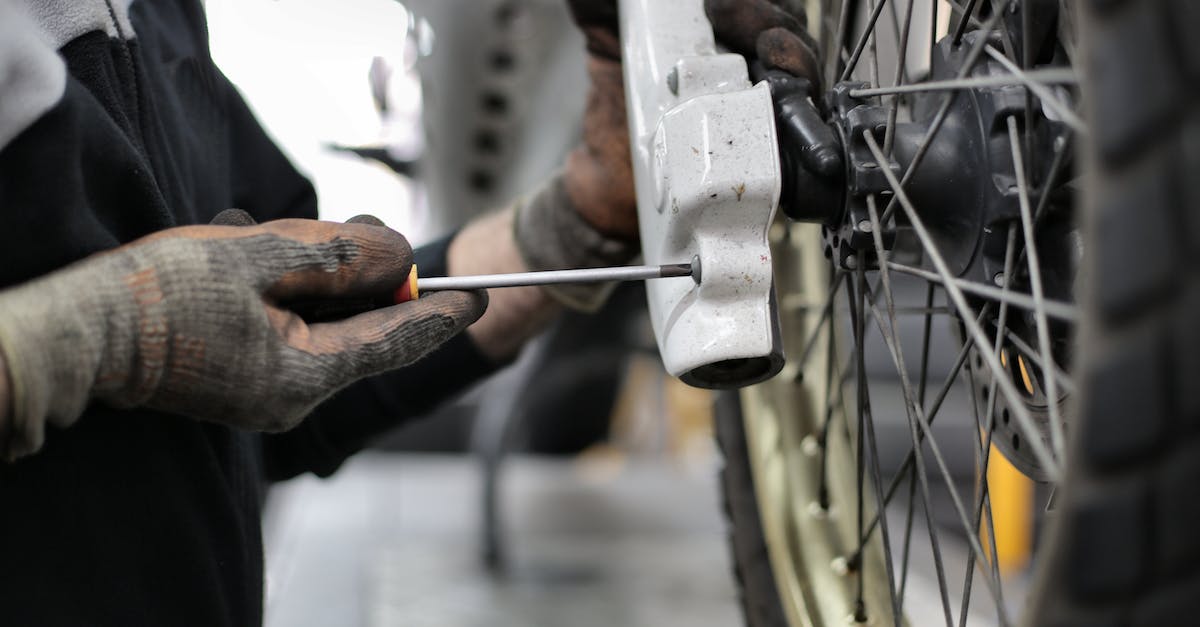 Changing Skin/Color in CS:GO [closed] - Person Holding Screwdriver