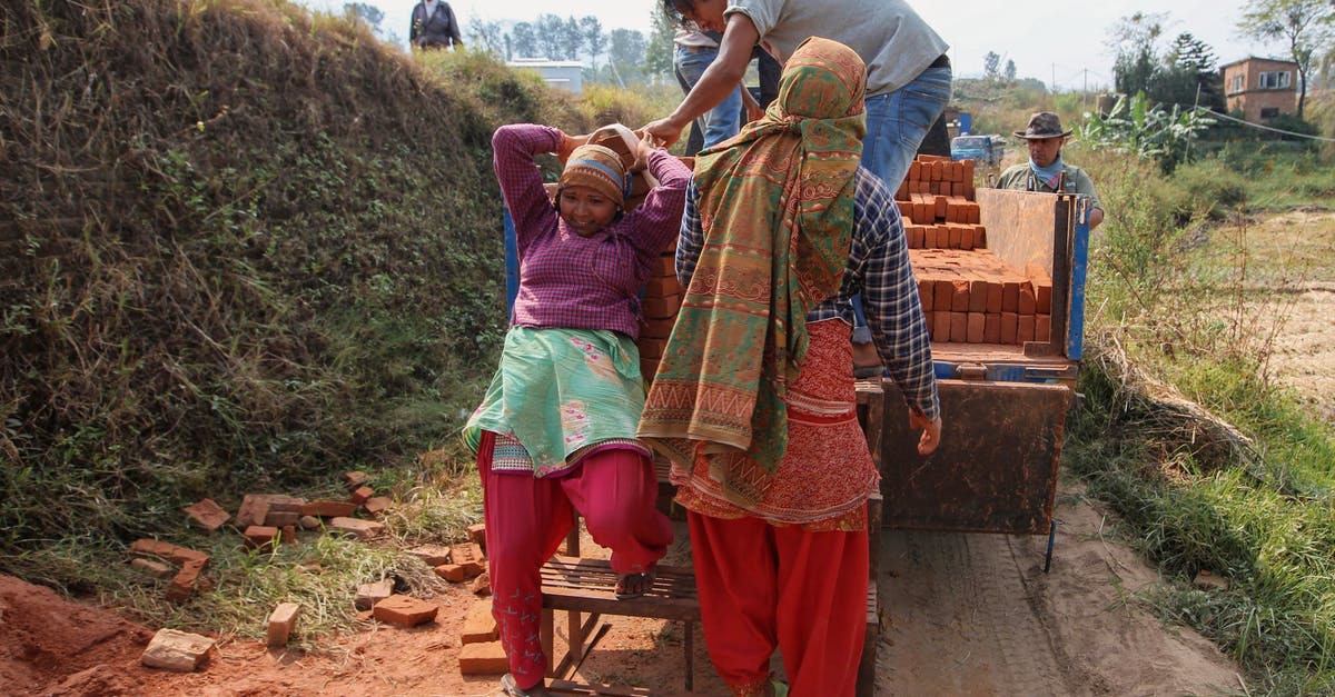 Chunk Loading glitches - Workers Loading Bricks on a Truck Chunk Loading glitches - Workers Loading Bricks on a Truck