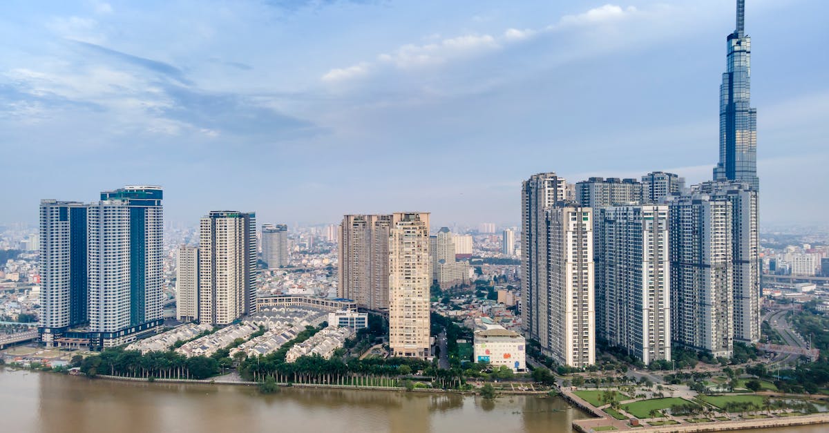 Cities: Skyline services going to the wrong districts - Modern Downtown Buildings near Water Cities: Skyline services going to the wrong districts - Modern Downtown Buildings near Water