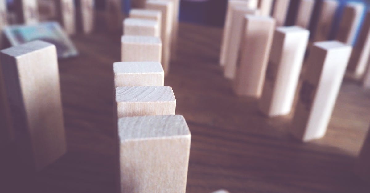 Command created blocks update light level? - Brown Wooden Dominoes