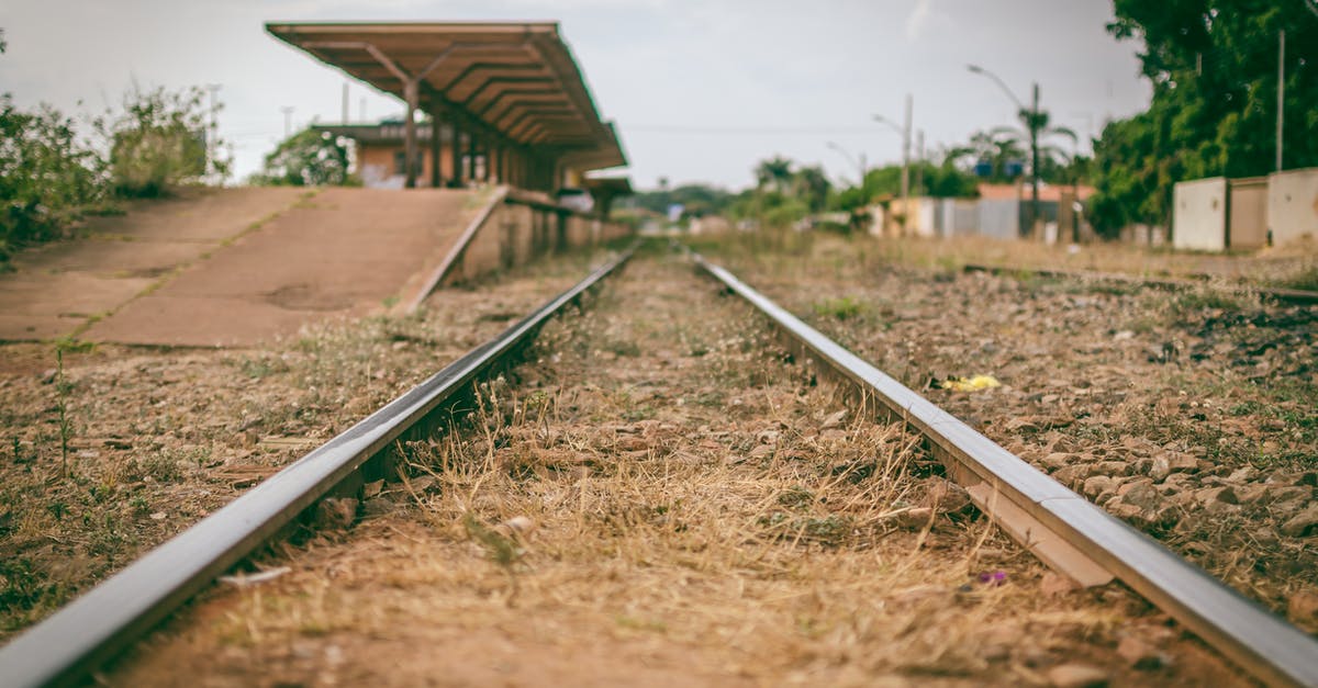 Connect two close parallel train tracks in factorio? - Photography of Railway