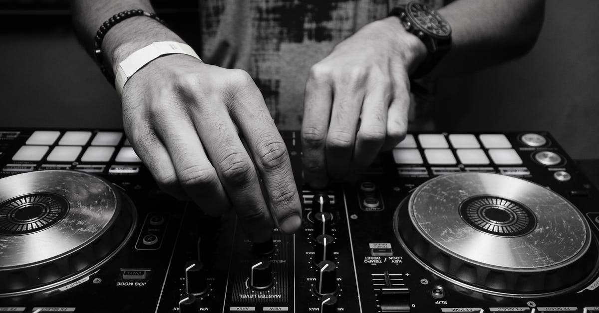 Copying my Fifa 14 PC player - Grayscale Photography of Person Using Dj Controller Copying my Fifa 14 PC player - Grayscale Photography of Person Using Dj Controller