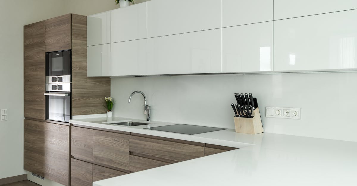 Counter Counter Knife - Punch Stab - Modern kitchen design with built in appliances