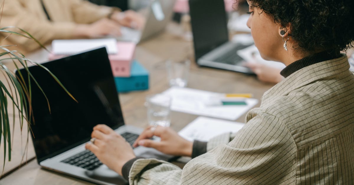 Cross-platform Mac/Linux/PC no longer working in Civilization 6? - Free stock photo of adult, computer, concentration