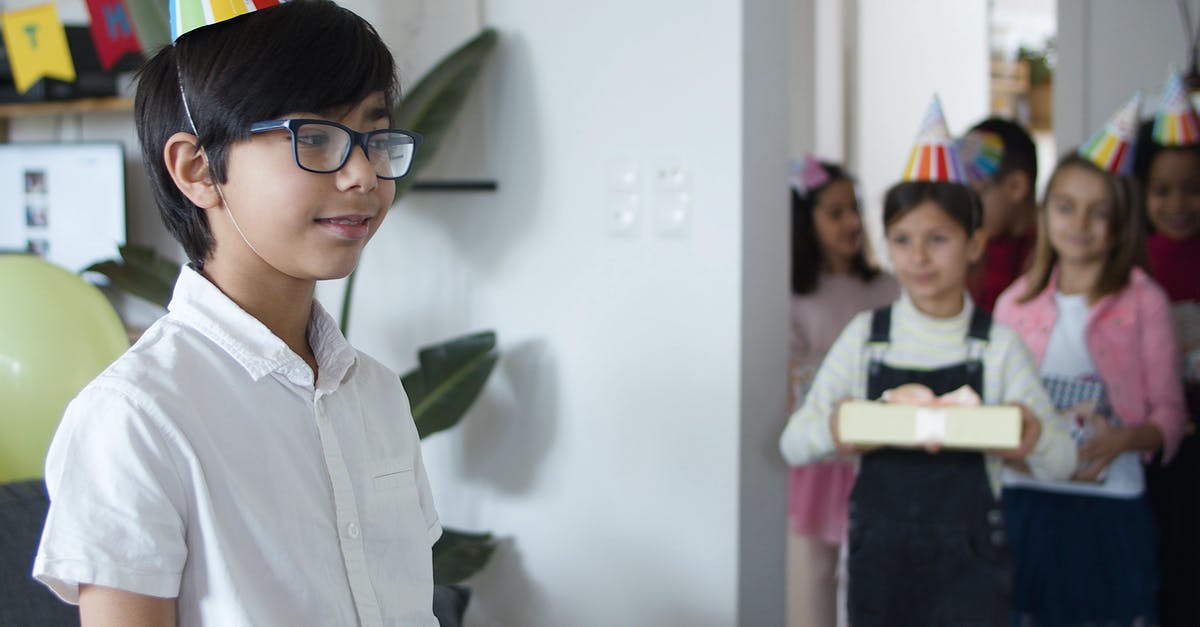 Do cats bring gifts according to their power? - Guests Bringing Their Presents for the Celebrant