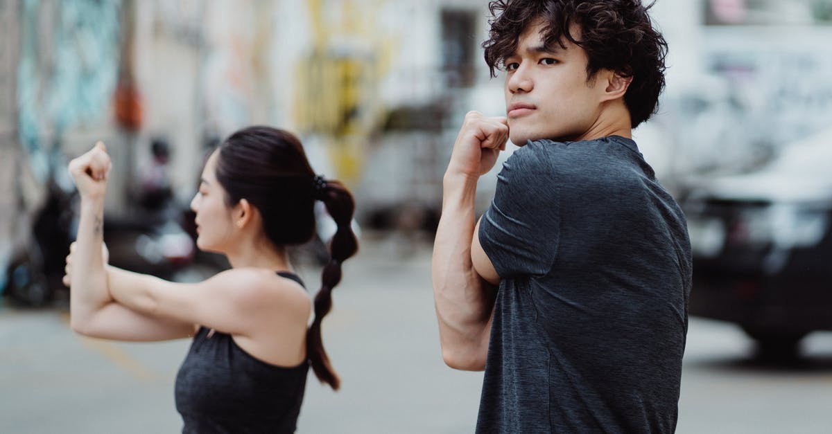 Do critical hits exist outside of V.A.T.S. and sneaking? - Young People Doing Sports Outside