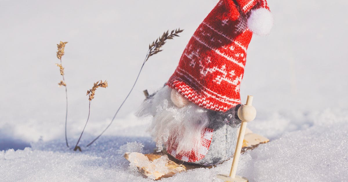 Do gnomes kill other gnomes? If so, how? - Gnome Figurine on Snow Do gnomes kill other gnomes? If so, how? - Gnome Figurine on Snow