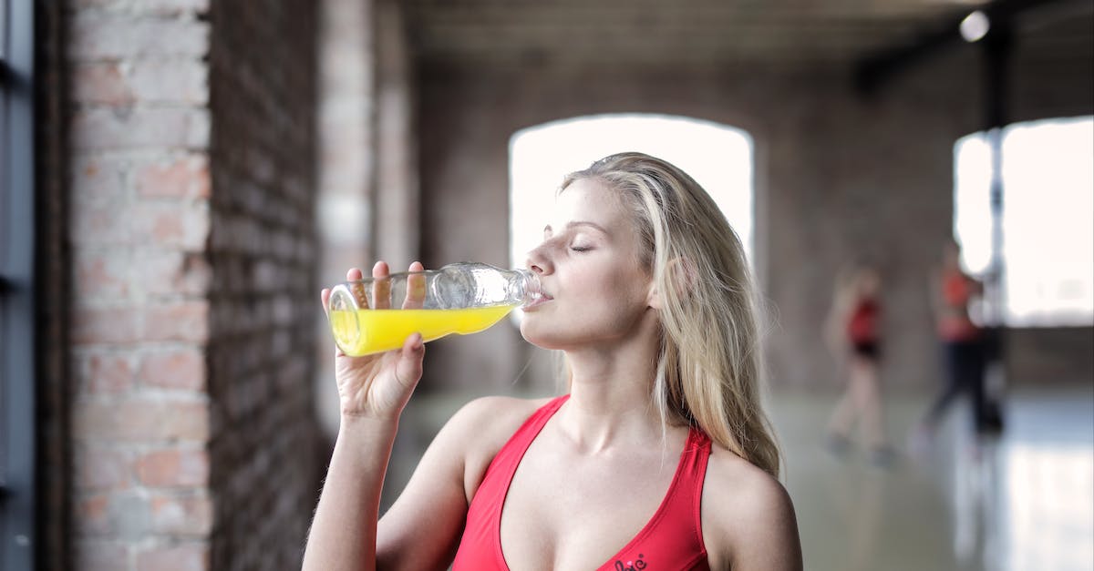 Do human or elven prisoners die of thirst or starvation? - Selective Focus Photography of Woman in Red Tank Top Drinking Do human or elven prisoners die of thirst or starvation? - Selective Focus Photography of Woman in Red Tank Top Drinking
