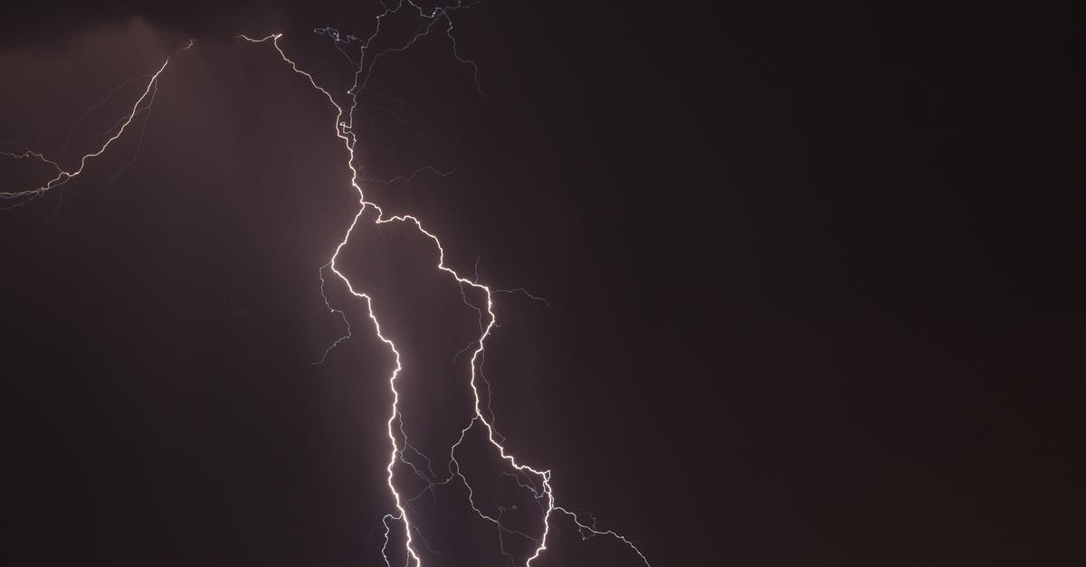 Do lightning spell damage bombs? - Lightning during Thunderstorm