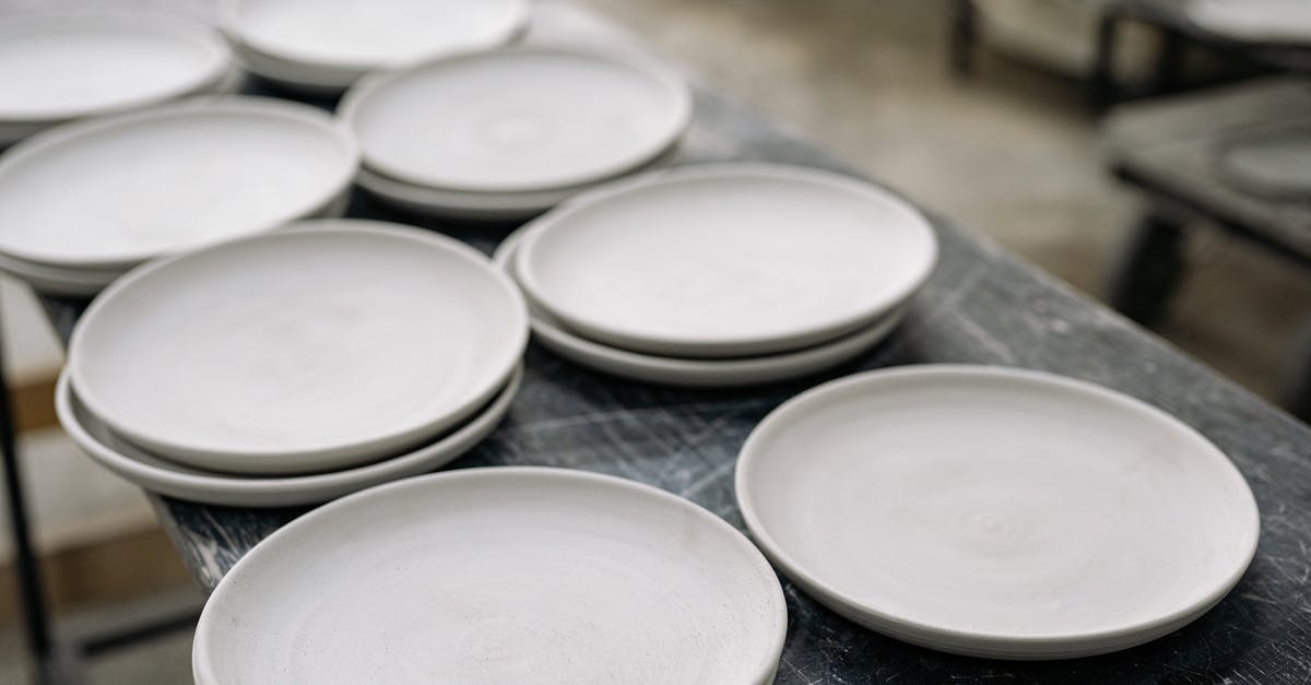 Do mobs no longer spawn on pressure plates in 1.10.2? - White Ceramic Round Plate on Table Do mobs no longer spawn on pressure plates in 1.10.2? - White Ceramic Round Plate on Table