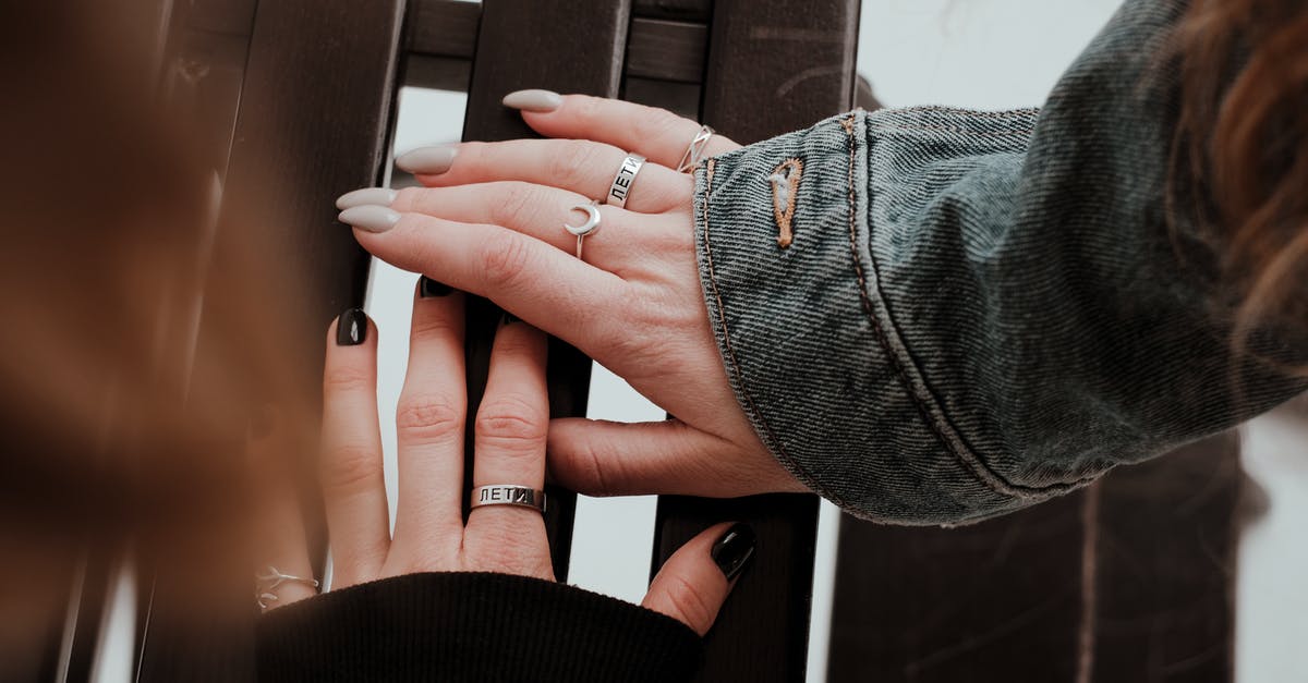 Do similar/identical magnet rings stack? - Women Fingers with Rings