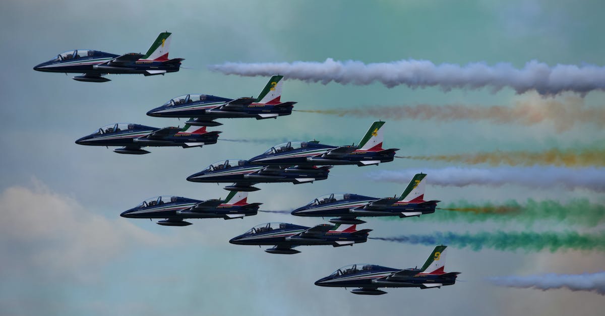 Do smoke grenades do anything in the campaign? - Photo of Jets With Smoke Trail