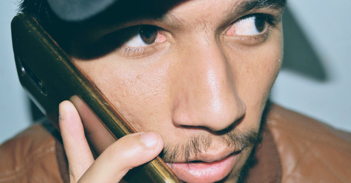 Do the hints for the final room of the Soultaker's Pit in Avernum 5 uniquely identify a solution? - Man Wearing Brown Leather Jacket Holding Black Android Smartphone With Brown Case