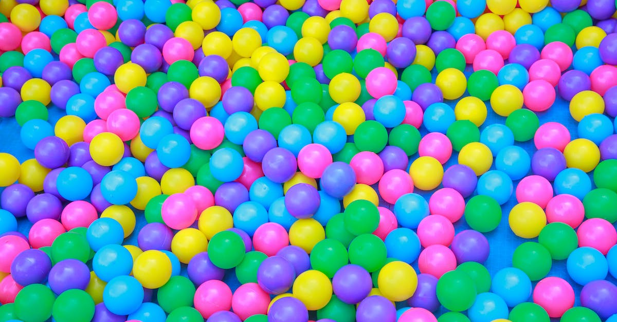 Does Dead Space have many jumpscares? - From above of colorful plastic balls in dry pool for kids to jump and play in playroom