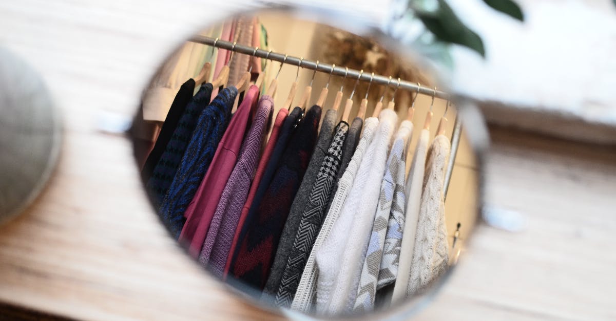 Does it make a difference which faction missions I choose in Just Cause 2? - Clothes hanging on rack in reflection of mirror Does it make a difference which faction missions I choose in Just Cause 2? - Clothes hanging on rack in reflection of mirror