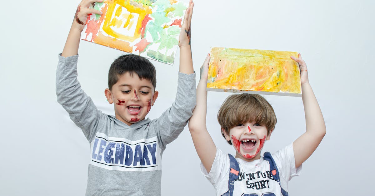 Does Skyrim have invasive expansions? - Girl in Gray and Blue Crew Neck T-shirt Holding Yellow and Blue Floral Textile